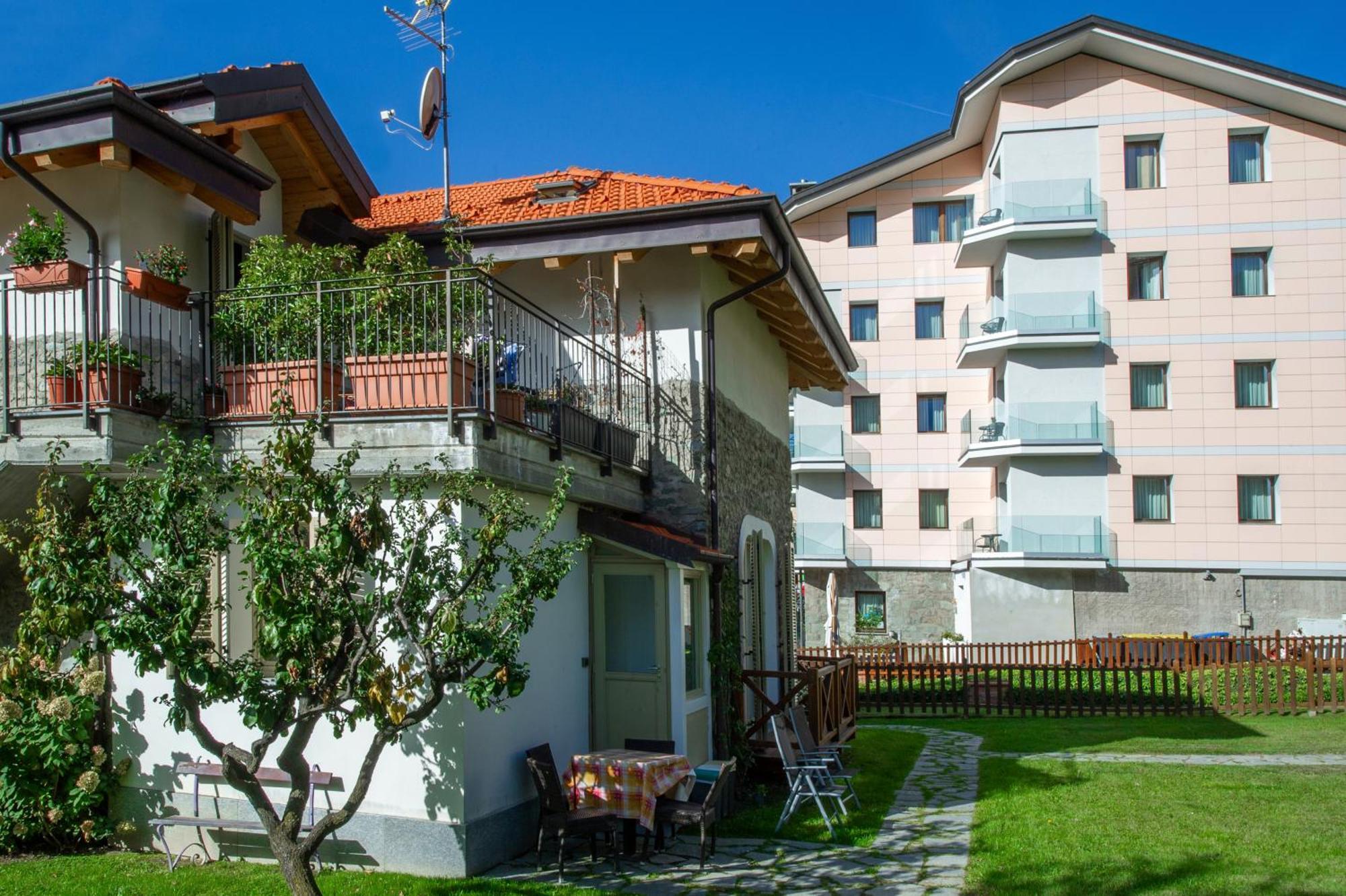 Hotel Au Soleil Saint-Vincent Dış mekan fotoğraf