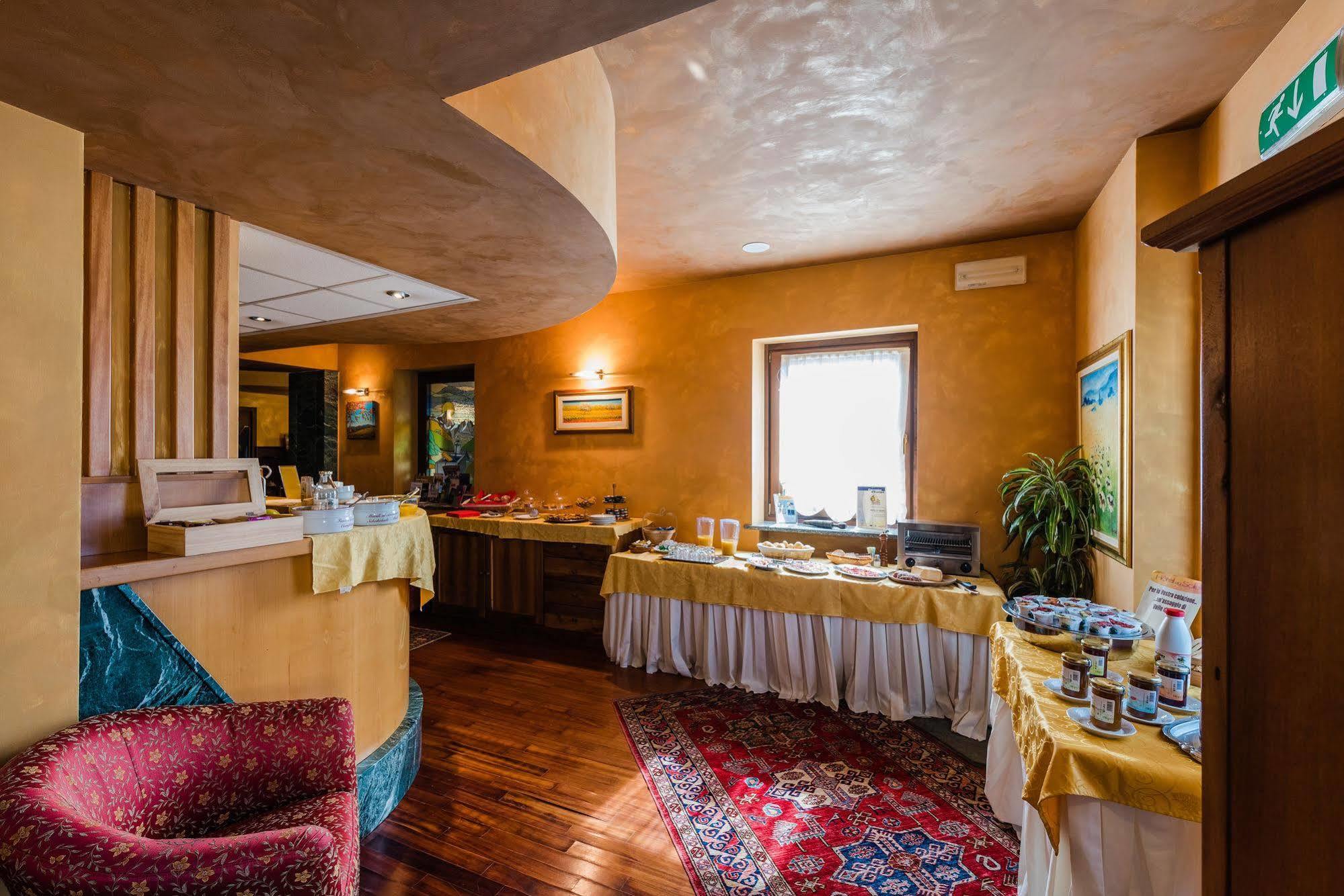 Hotel Au Soleil Saint-Vincent Dış mekan fotoğraf
